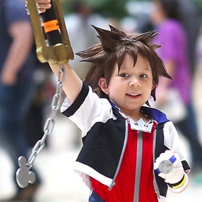 more and more people become enjoy cosplay